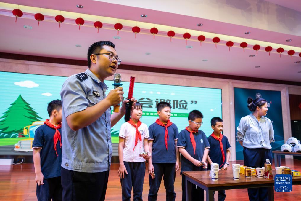 手游英皇棋牌